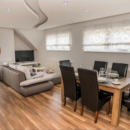 Apartman Hubertus 5* Vagovina Buitenkant foto