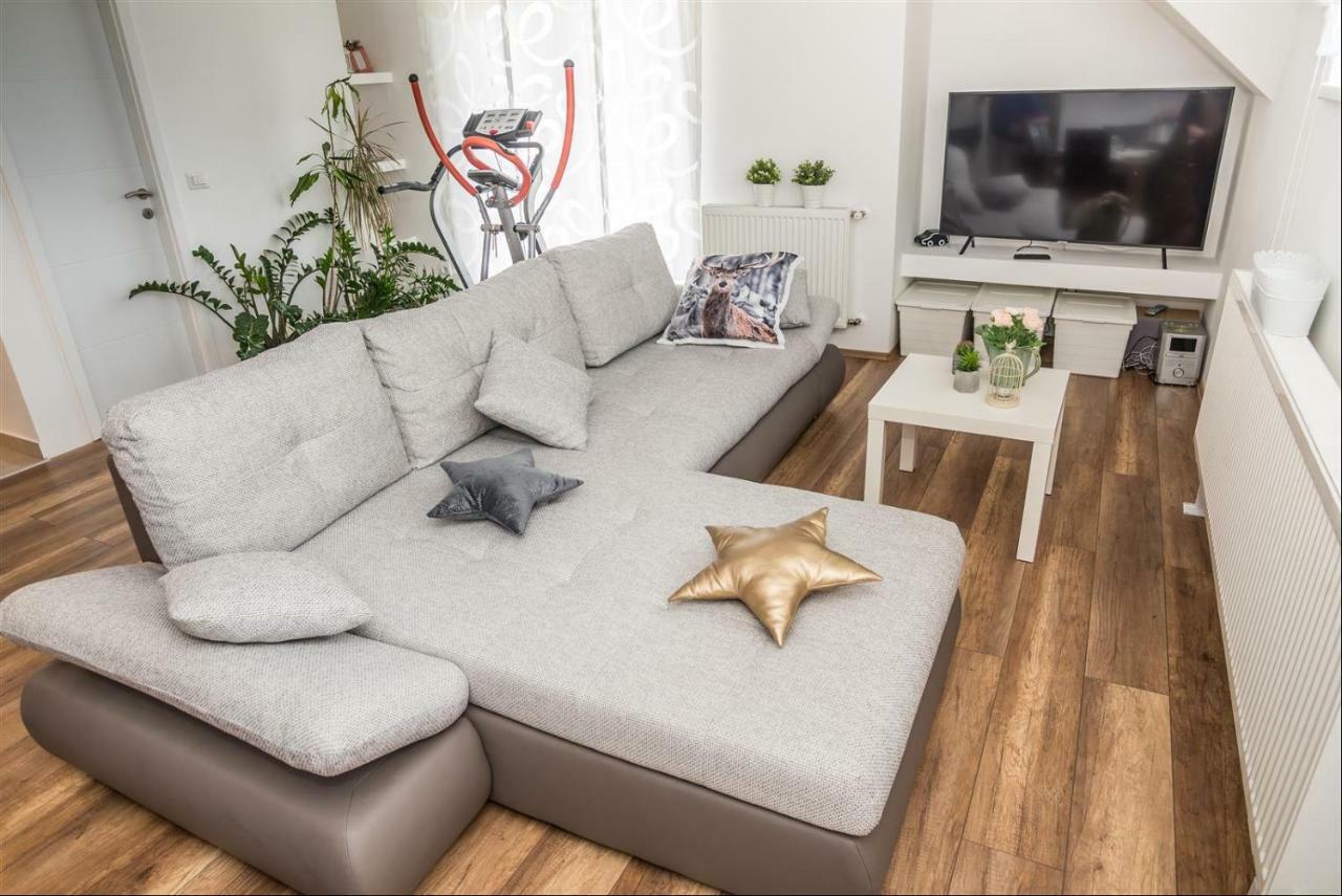 Apartman Hubertus 5* Vagovina Buitenkant foto