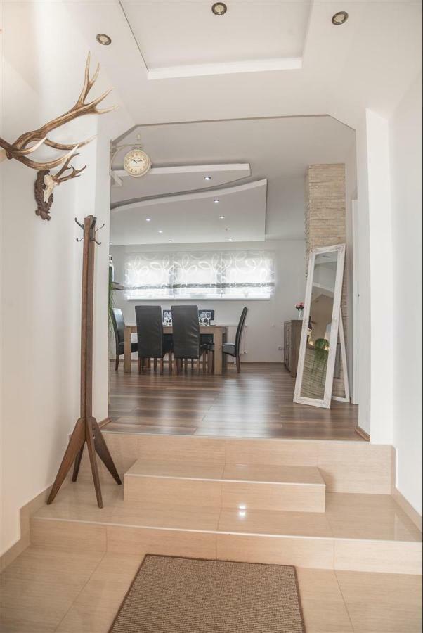 Apartman Hubertus 5* Vagovina Buitenkant foto